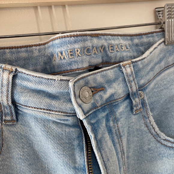 American Eagle high waisted mom jean - Picture 2 of 8